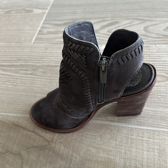 Vince Camuto Open Toe Bootie - Picture 5 of 6